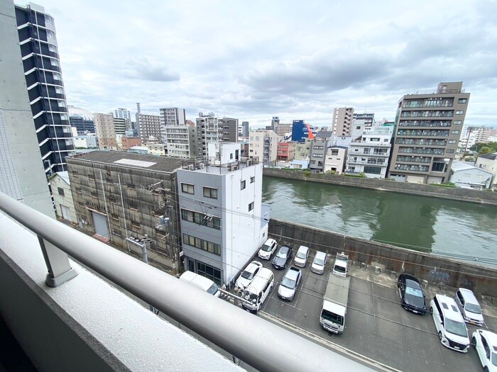 室内からの展望 ＱＣフラット北堀江