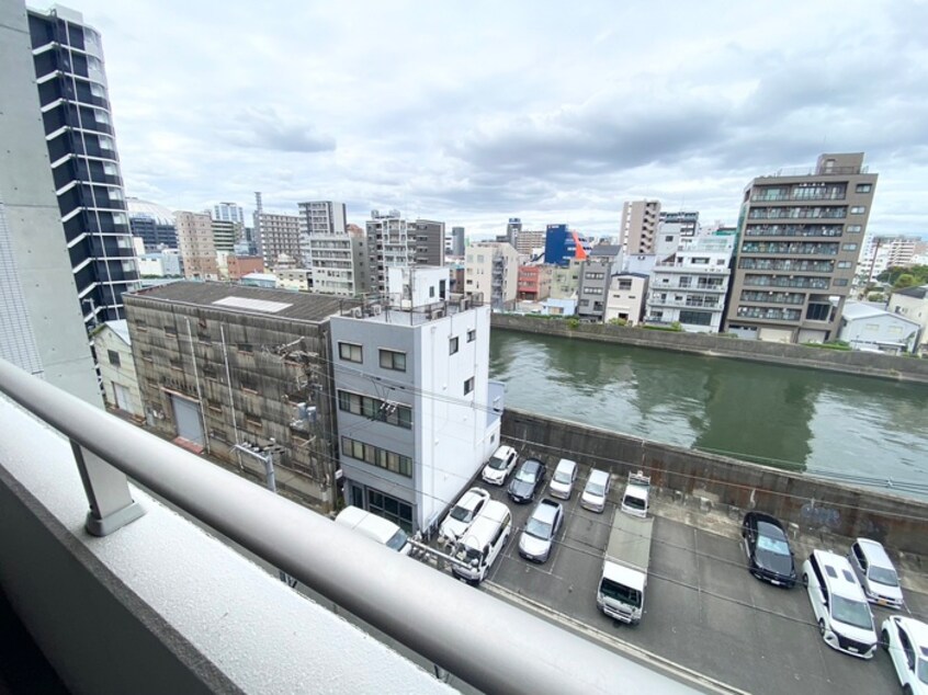 室内からの展望 ＱＣフラット北堀江