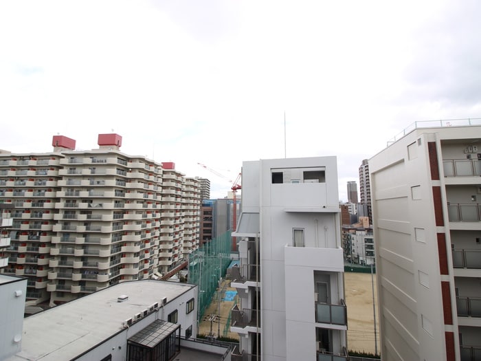 室内からの展望 ＱＣフラット北堀江