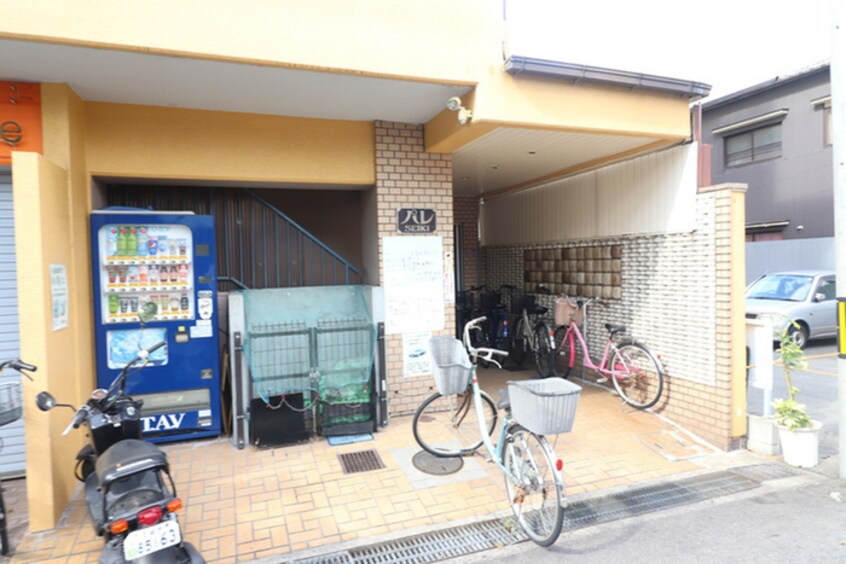 エントランス部分 パレ正起（201）