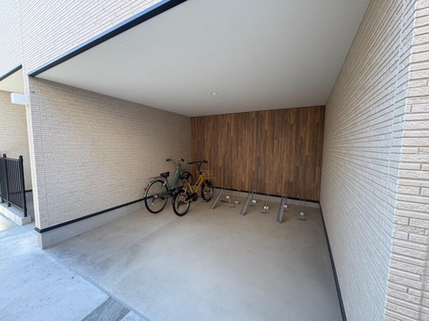 駐輪場 ALEGRIA大津