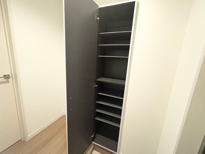 靴箱 ALEGRIA大津