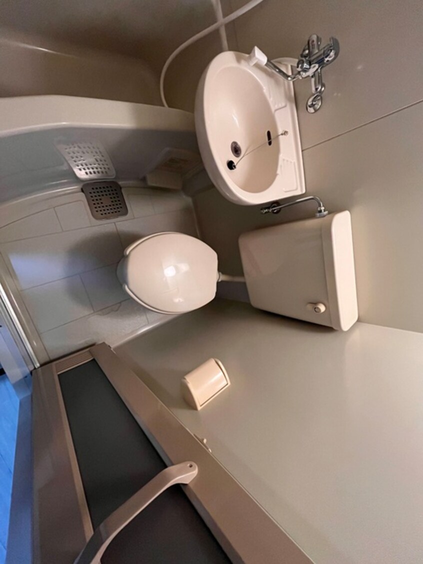 トイレ ＥＳＰＲＩＭＥ新大阪Ⅱ