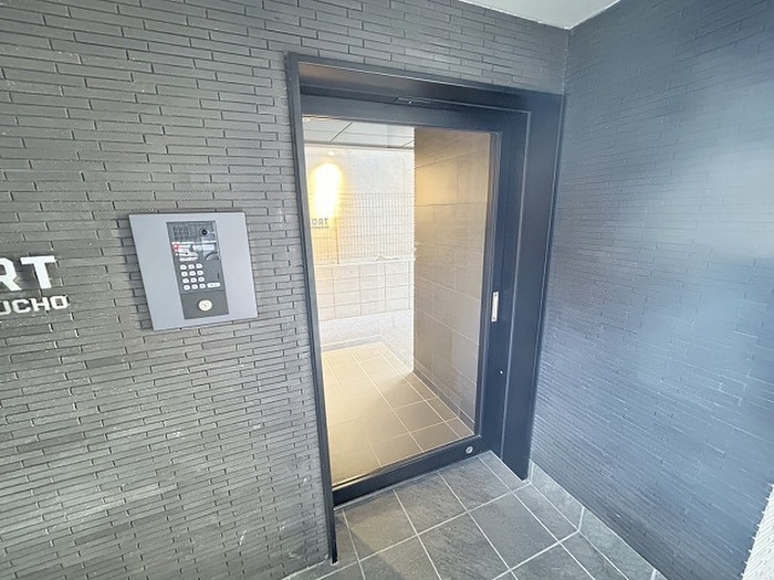 エントランス部分 エクスフォート京都聚楽町