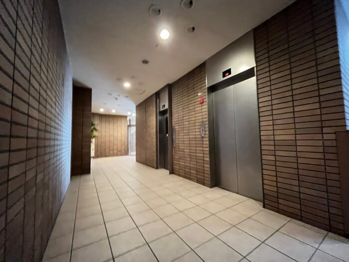 エントランス部分 ＩＰＳＸ　ＥＡＳＴ