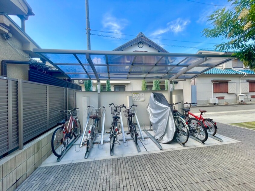 駐輪場 ロイズパレス