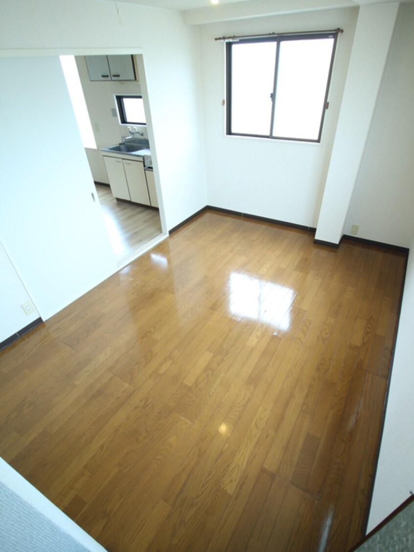 居室 コ－ポラス門真