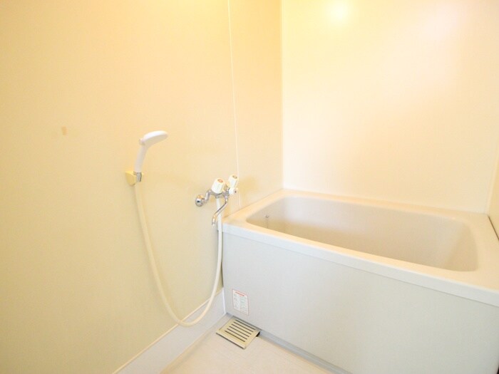 バス／シャワールーム等 アミ－ル西野