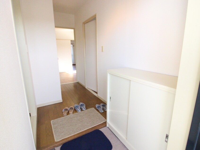 廊下 アミ－ル西野