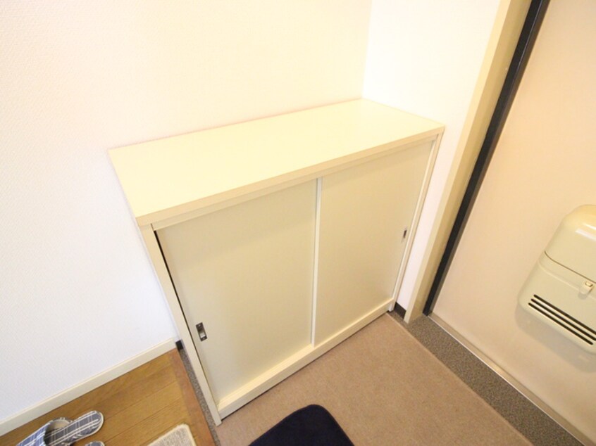 靴箱 アミ－ル西野