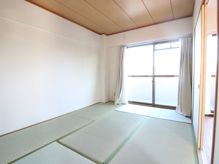 居室 アミ－ル西野