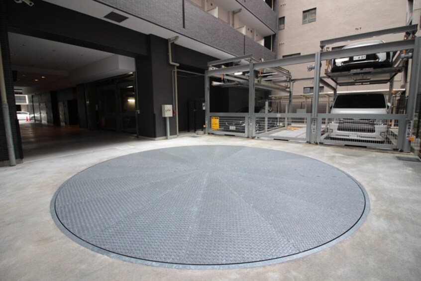 駐車場 プレサンスタワー北浜(609)