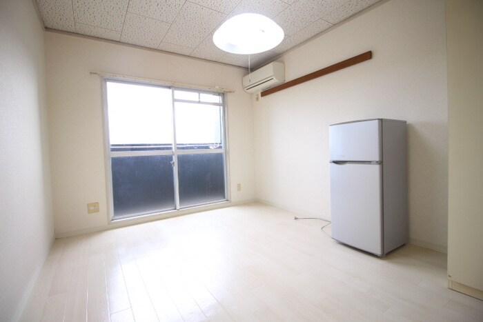 居室 ル・マインハウス