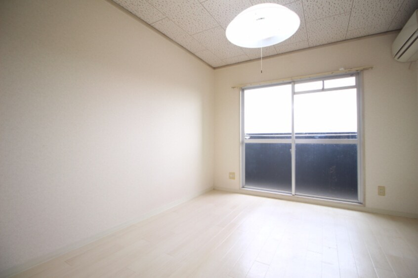 居室 ル・マインハウス