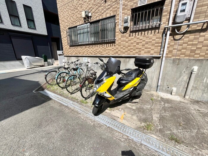 バイク置き場 サンハイツＫ