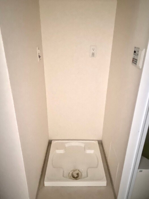 洗濯機置場 アーベル更紗北堀江