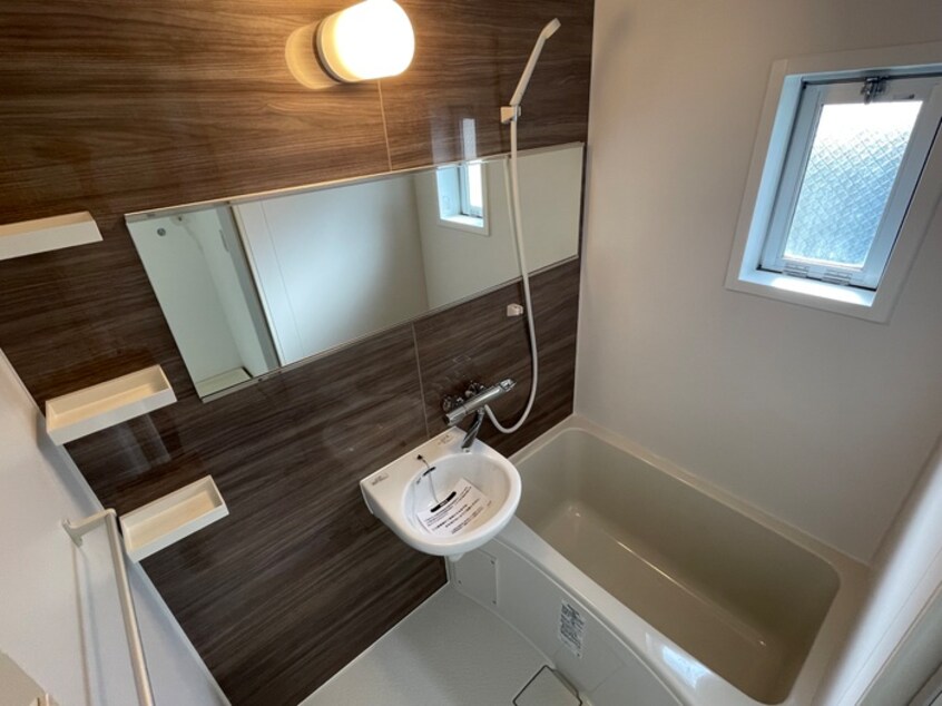 バス／シャワールーム等 ロイヤルメゾン甲東園Ⅲ