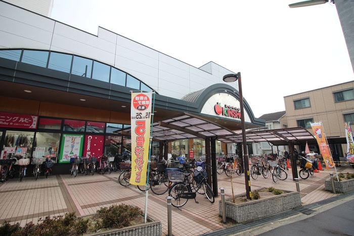 近商ストア(スーパー)まで600m グランバリエ