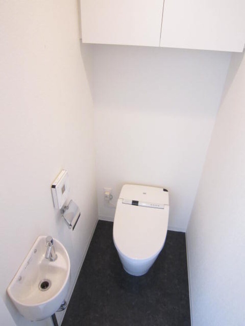 トイレ デ・エストレ－ジャス