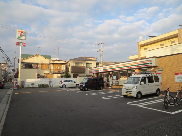 セブンイレブン(コンビニ)まで921m ツインコート壱番館