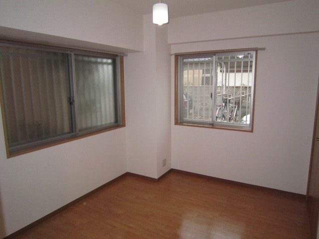 居室 ラ・ファミリア豊中