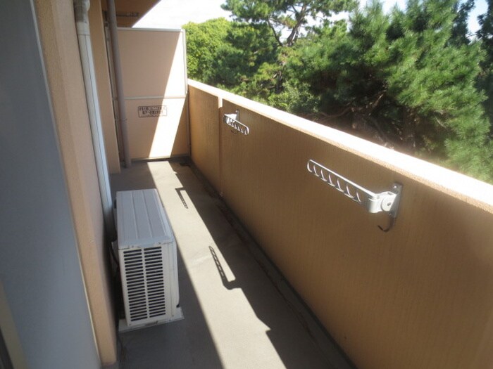 ベランダ・バルコニー ラ・ファミリア豊中