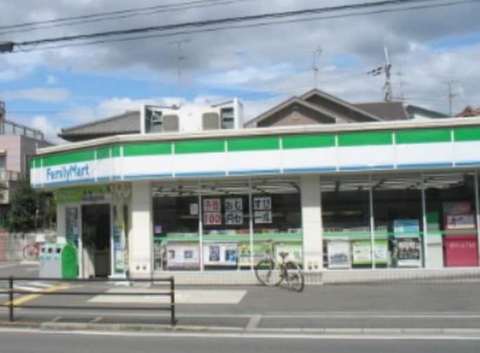 ファミリ－マ－ト(コンビニ)まで257m エクシング青山