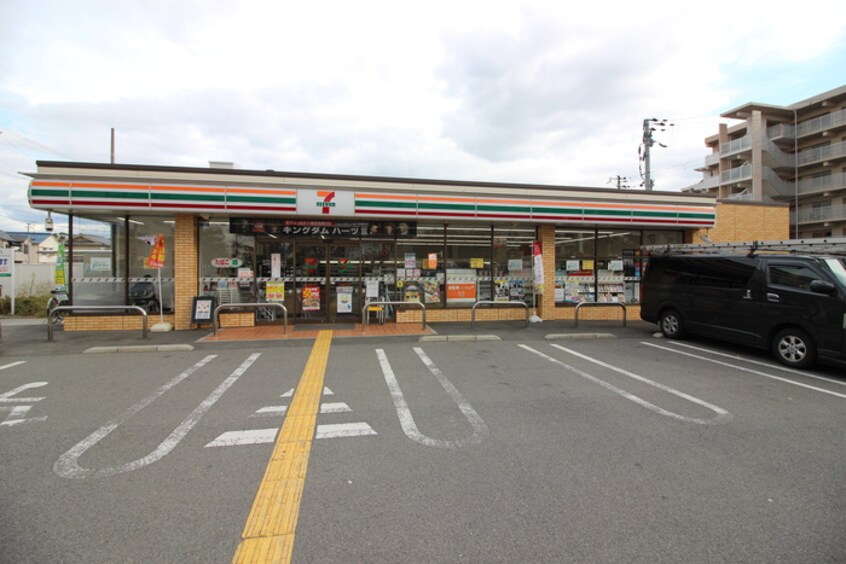 セブンイレブン大阪長居東一丁目店(コンビニ)まで300m レジデンス長居