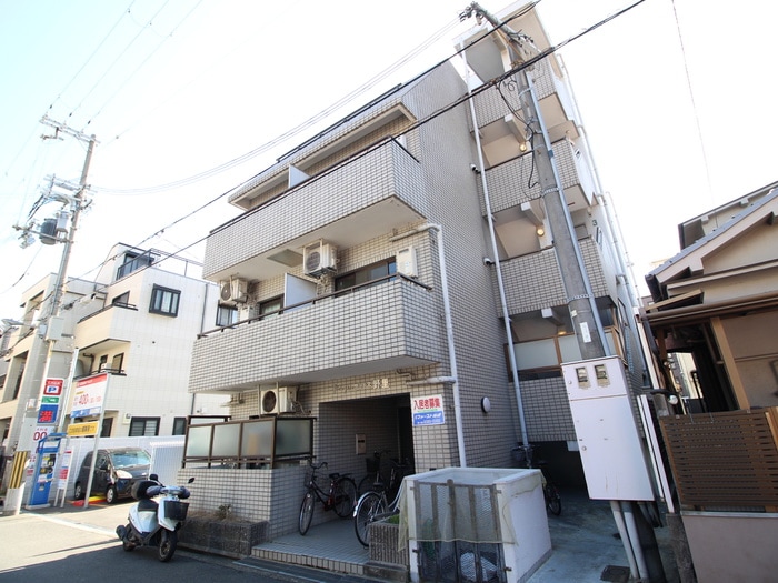 外観写真 ﾄﾞﾑ-ﾙｺｽﾓｽ野里