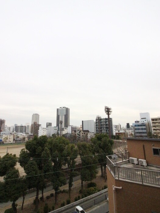 室内からの展望 ｴｽﾌﾟﾚｲｽ阿波座ﾊﾟｰｸﾃﾗｽ（903）