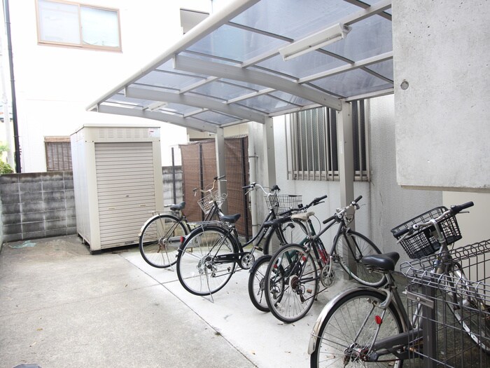 駐輪場 ルミエ－ルＭＯＲＩ