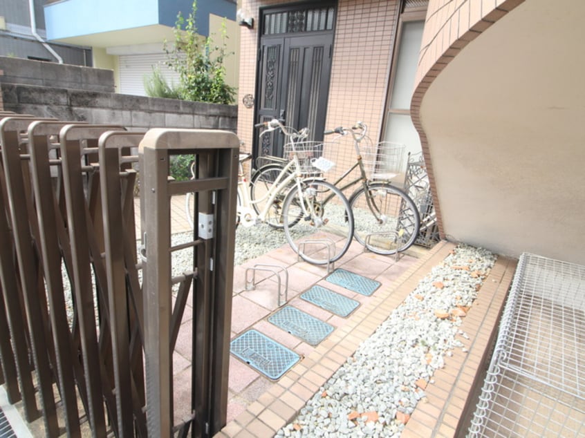 駐輪場 ランドマーク立花中央