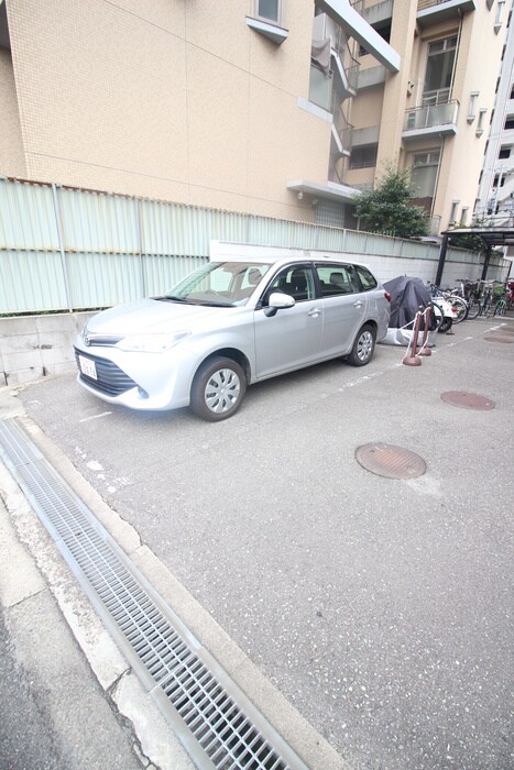 駐車場 サンキライフ白遙