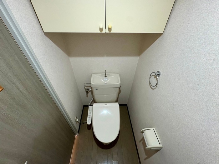 トイレ フロレスタ高次