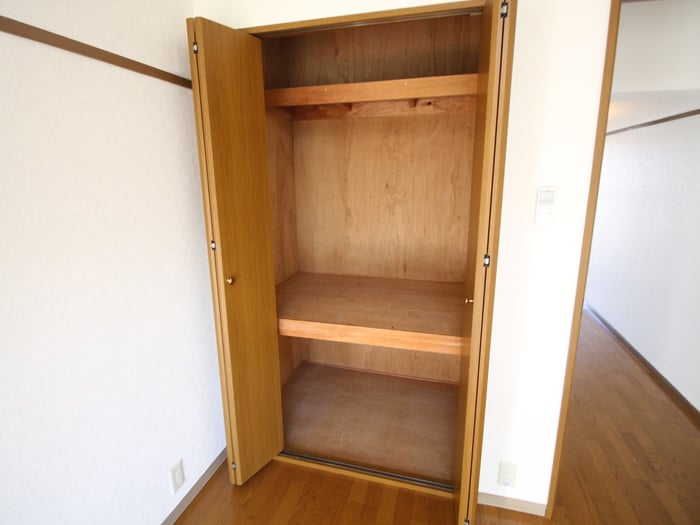 収納 ｼｬﾄｰ野間