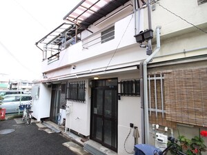 東新町3丁目貸家