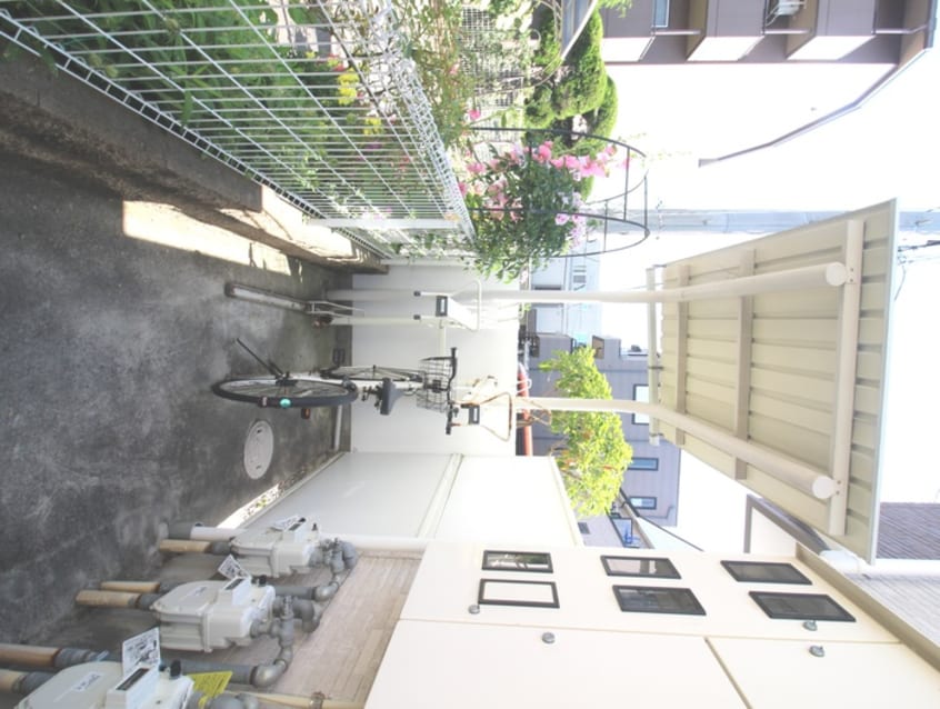 駐輪場 town court