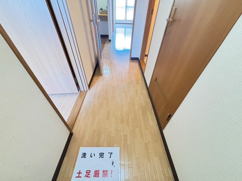 廊下 エルロード住吉5号館