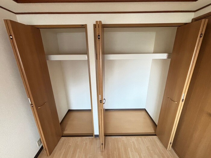 収納 エルロード住吉5号館