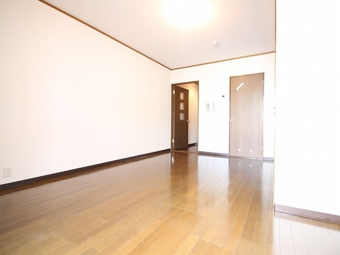 居室 Whisker31