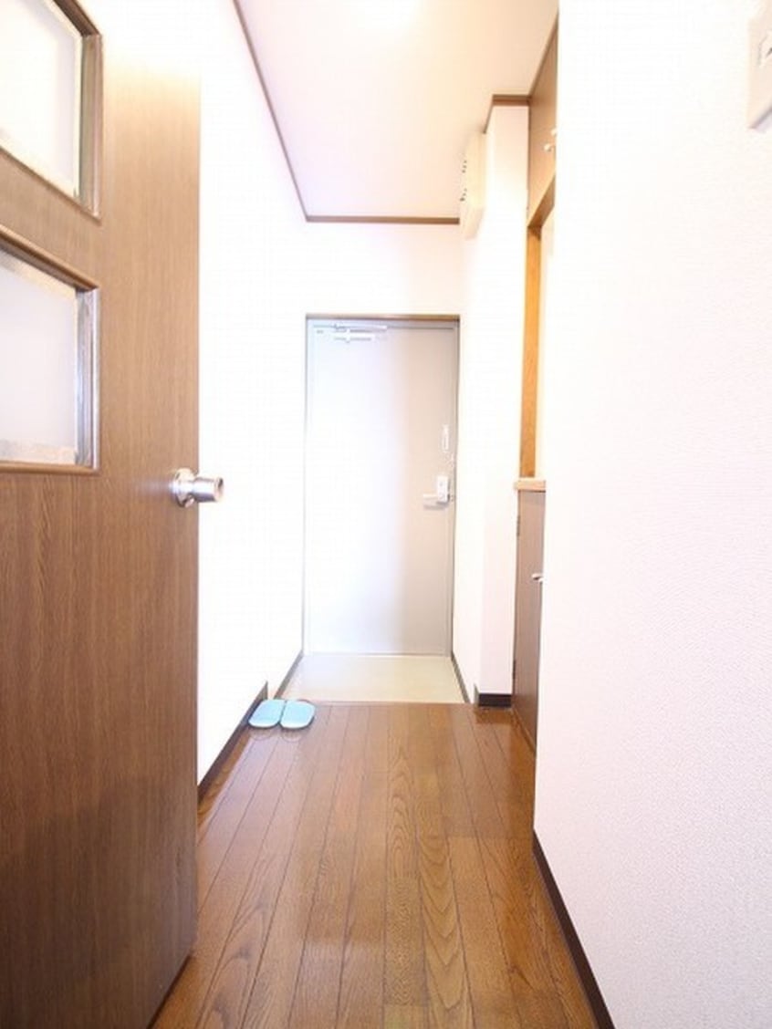 玄関 Whisker31