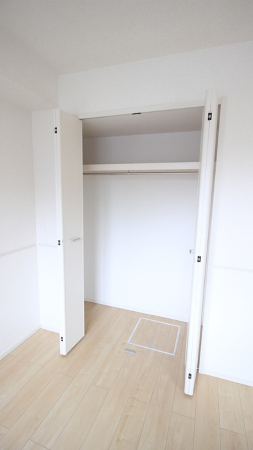 収納 ヴラン・デュオA