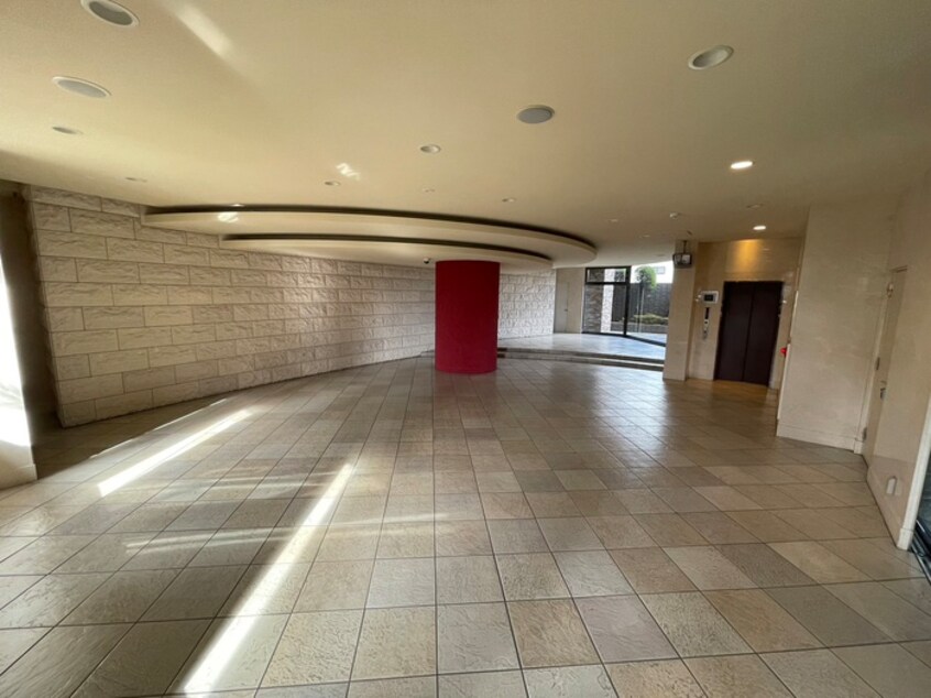 エントランス部分 ｸﾚｱｰﾄｱﾄﾞﾊﾞﾝｽ北大阪(607)