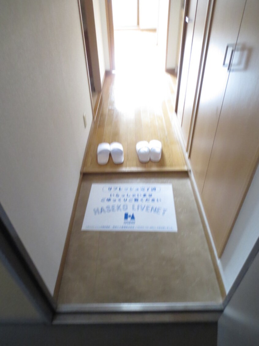 玄関 エル･セレ－ノ九条