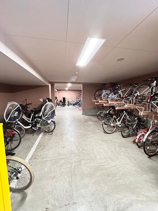 駐輪場 エル･セレ－ノ九条