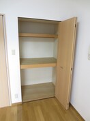 収納 エル･セレ－ノ九条