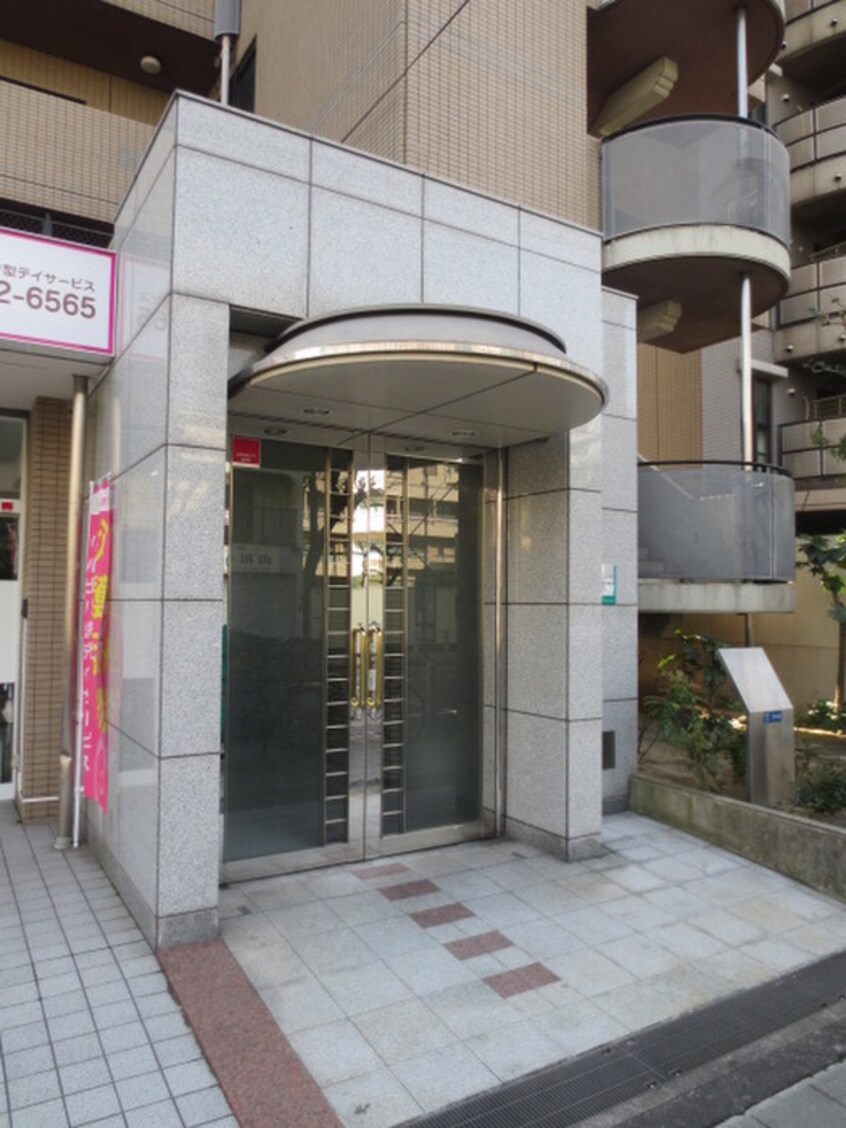 エントランス部分 ｸﾞﾚｲｽｹﾔﾑﾗ