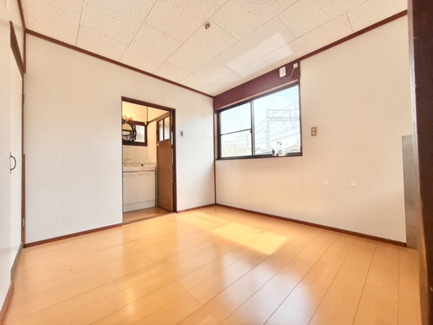 居室 小倉町西山11-113貸家