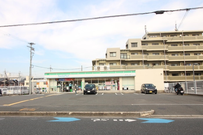 ファミリーマート三宅中一丁目(コンビニ)まで350m グリーンハイツトウジョウ