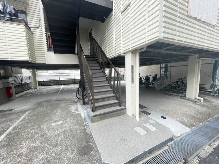 エントランス部分 永光ビルディング熊内橋